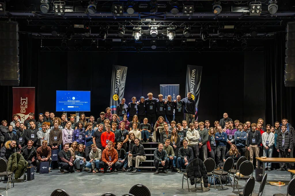 Zdjęcie pamiątkowe uczestników