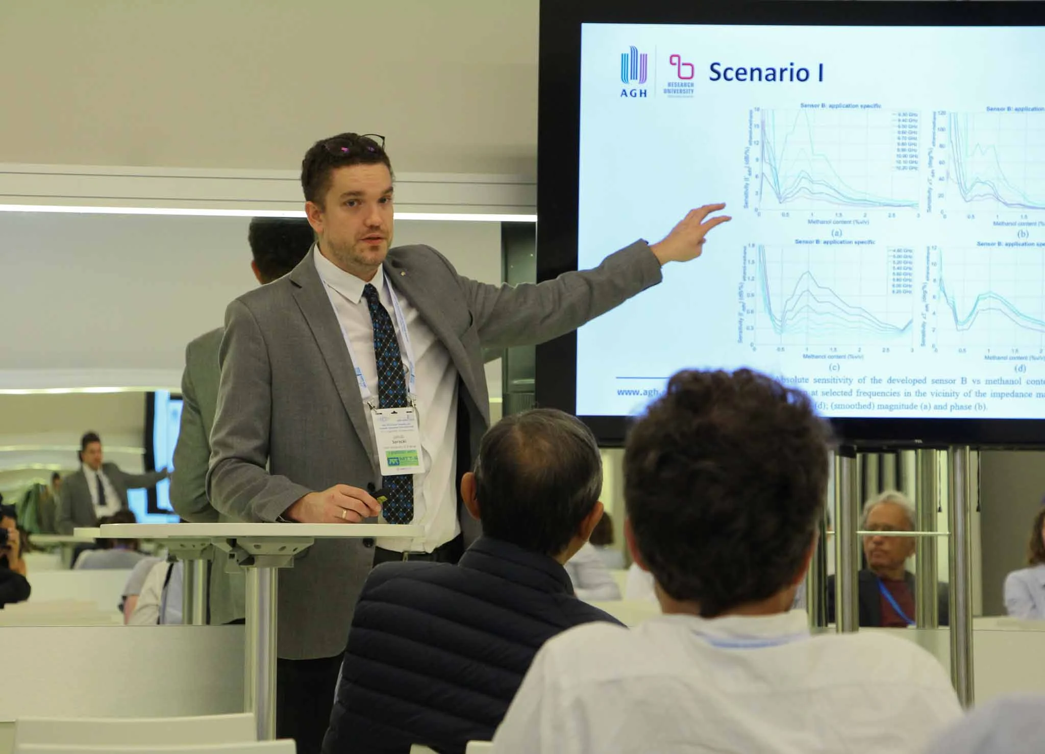 "Detection of Methanol Contamination in Alcohol Beverages Using Microwave Sensing" prezentuje prof. Jakub Sorocki